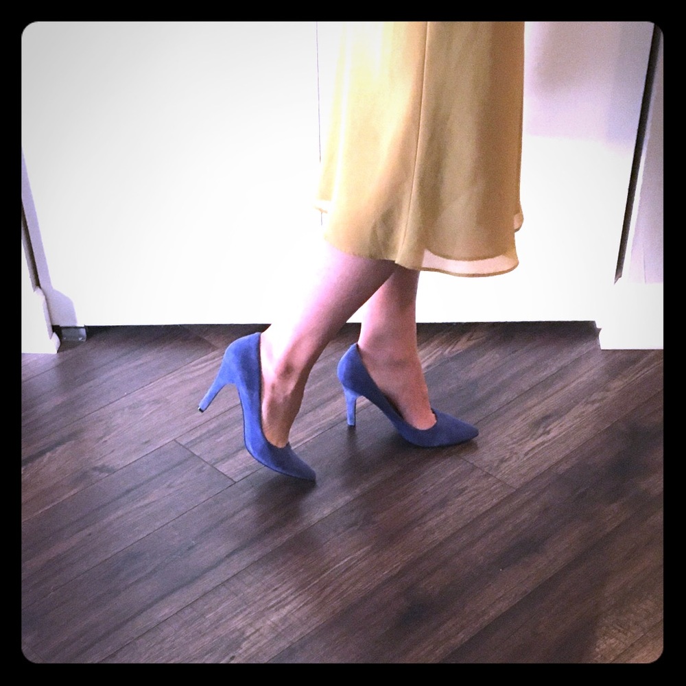 Nine West blue suede heels